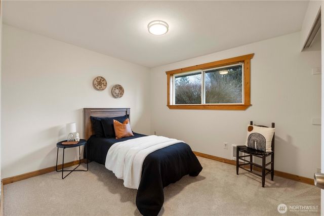 1975 Wilson Avenue, Enumclaw, WA 98022