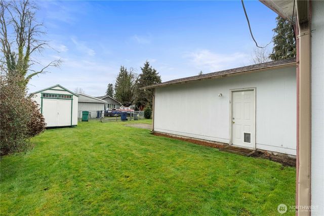 1975 Wilson Avenue, Enumclaw, WA 98022