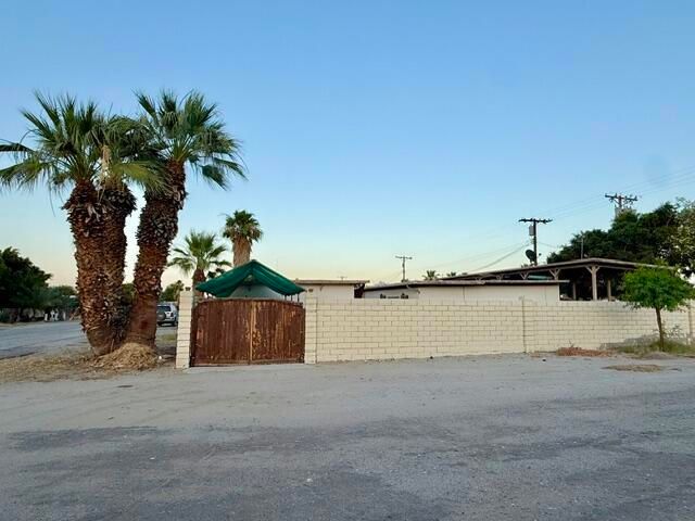 223 Imperial Avenue, Thermal, CA 92274