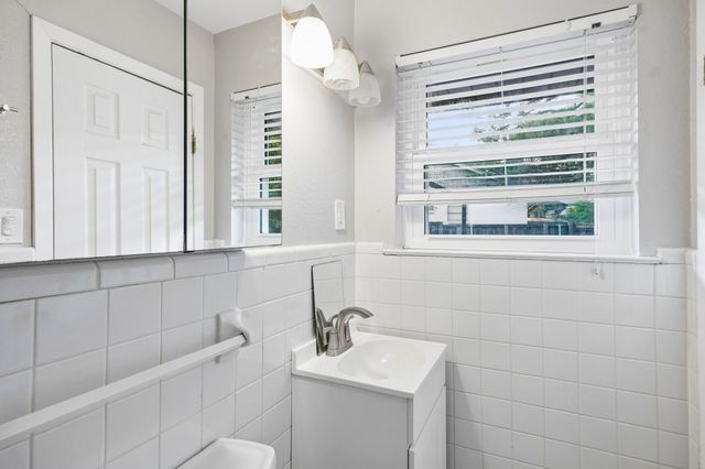 8938 Angleton Place, Dallas, TX 75243
