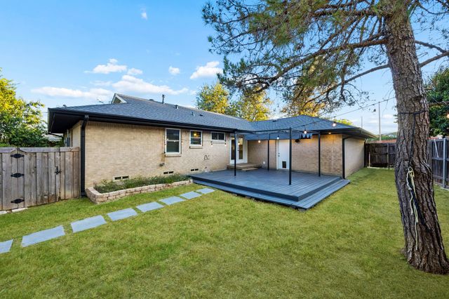 8938 Angleton Place, Dallas, TX 75243