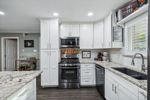 8938 Angleton Place, Dallas, TX 75243