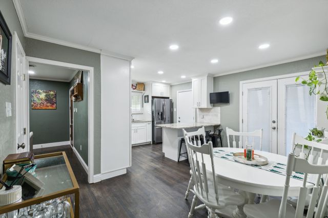 8938 Angleton Place, Dallas, TX 75243