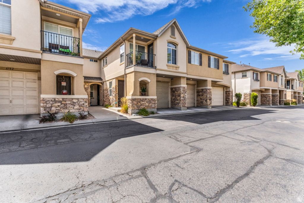 6776 S HARBONNE LN, West Jordan, UT 84084 — photo 2