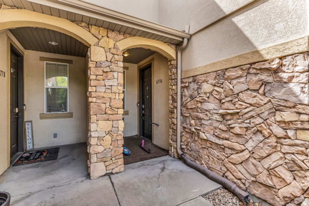 6776 S HARBONNE LN, West Jordan, UT 84084 — photo 3