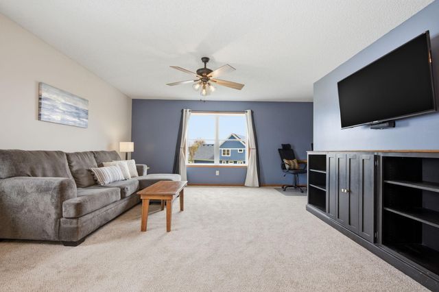15505 Enfield Avenue N, Hugo, MN 55038