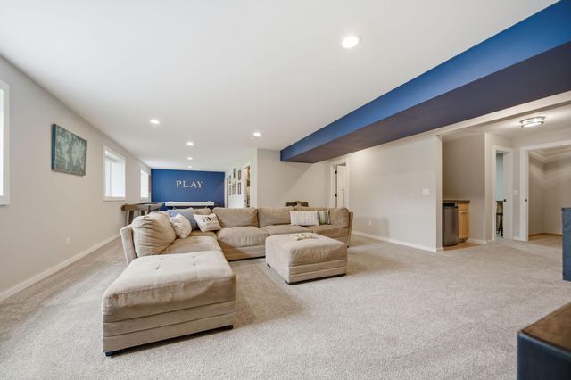 15505 Enfield Avenue N, Hugo, MN 55038