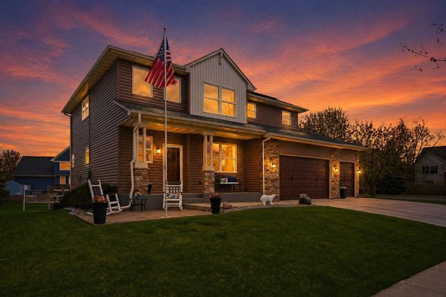 15505 Enfield Avenue N, Hugo, MN 55038