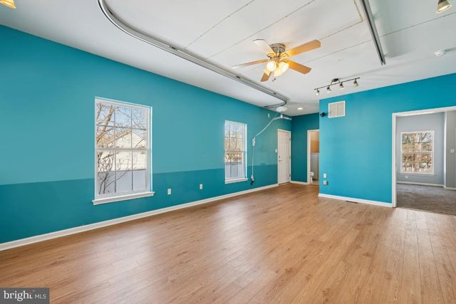 211 S WASHINGTON ST, Hammonton, NJ 08037