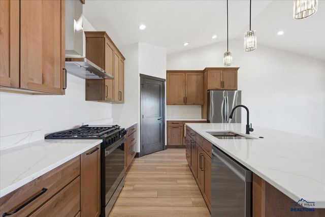 2431 MALIBU LOOP, Sturgis, SD 57785