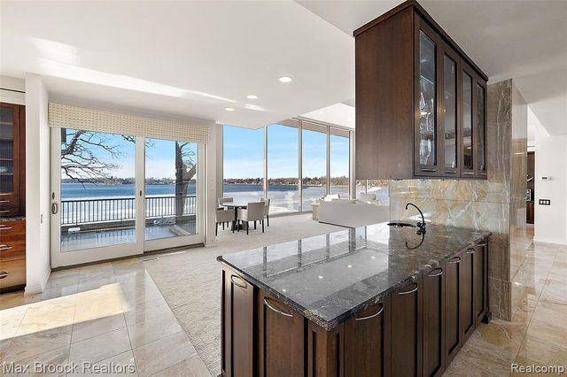 3468 Pine Estates Drive, West Bloomfield, MI 48323