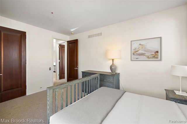 3468 Pine Estates Drive, West Bloomfield, MI 48323