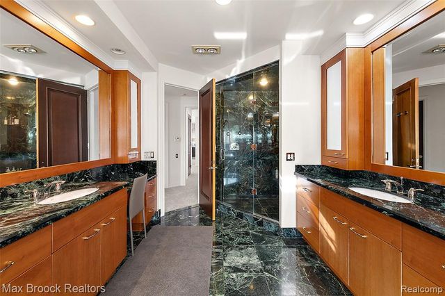 3468 Pine Estates Drive, West Bloomfield, MI 48323