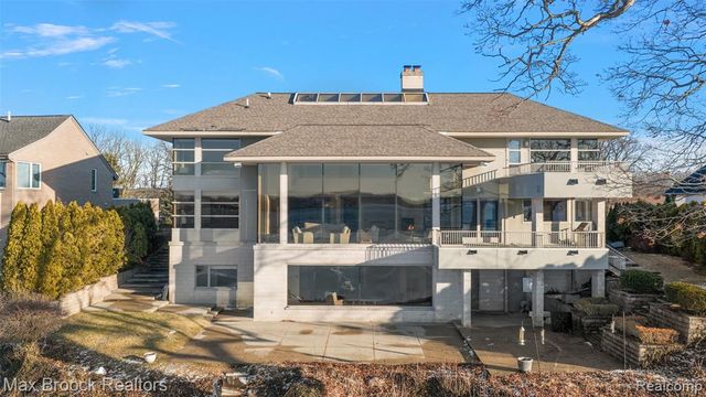 3468 Pine Estates Drive, West Bloomfield, MI 48323