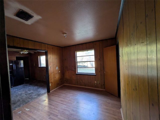 2209 Hooks Lane, Fort Worth, TX 76112