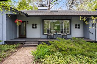 11016 N Lakeside ROAD, Mequon, WI 53092