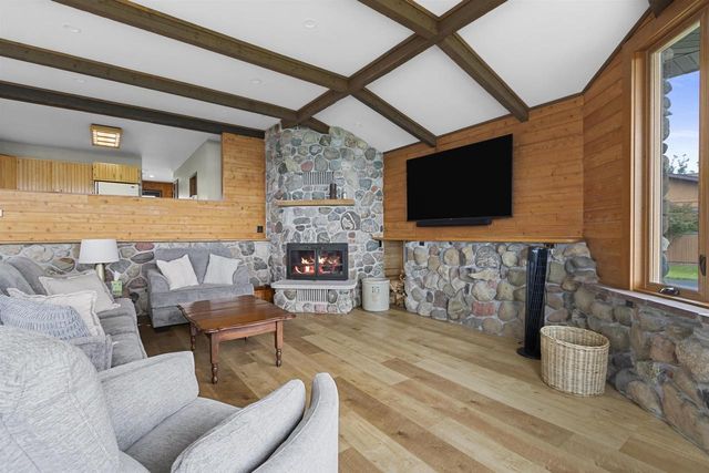 N8070 TIPPERARY LANE, Crivitz, WI 54114