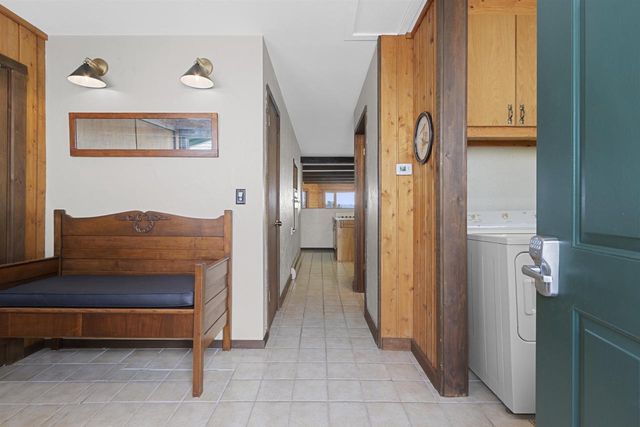 N8070 TIPPERARY LANE, Crivitz, WI 54114