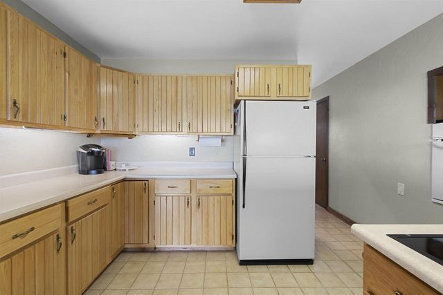 N8070 TIPPERARY LANE, Crivitz, WI 54114