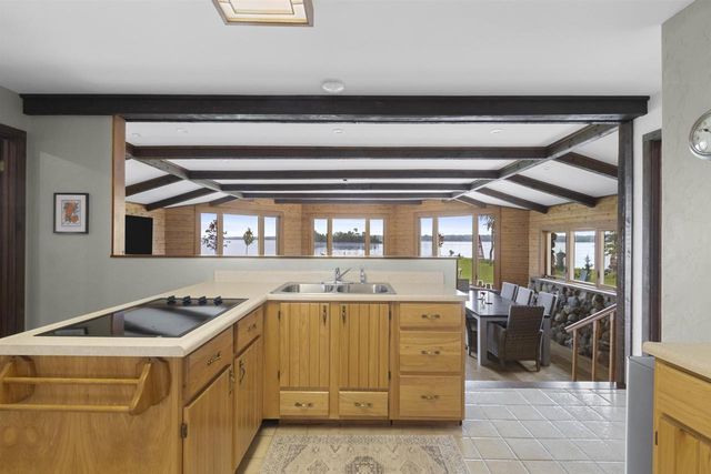 N8070 TIPPERARY LANE, Crivitz, WI 54114