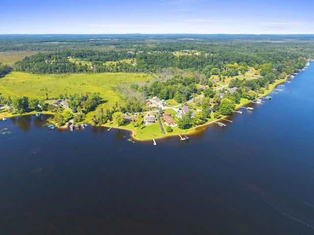 N8070 TIPPERARY LANE, Crivitz, WI 54114