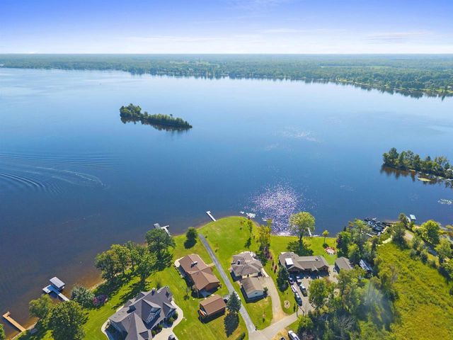 N8070 TIPPERARY LANE, Crivitz, WI 54114