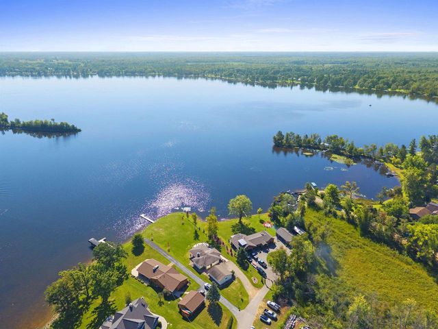 N8070 TIPPERARY LANE, Crivitz, WI 54114