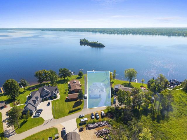 N8070 TIPPERARY LANE, Crivitz, WI 54114