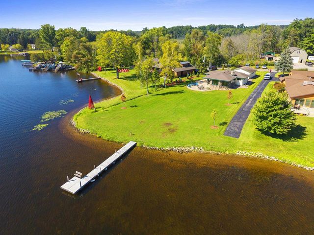 N8070 TIPPERARY LANE, Crivitz, WI 54114