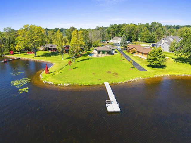 N8070 TIPPERARY LANE, Crivitz, WI 54114