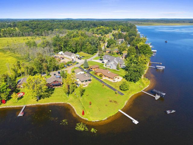 N8070 TIPPERARY LANE, Crivitz, WI 54114