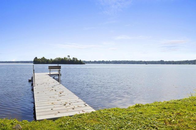 N8070 TIPPERARY LANE, Crivitz, WI 54114