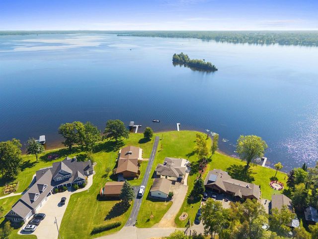 N8070 TIPPERARY LANE, Crivitz, WI 54114