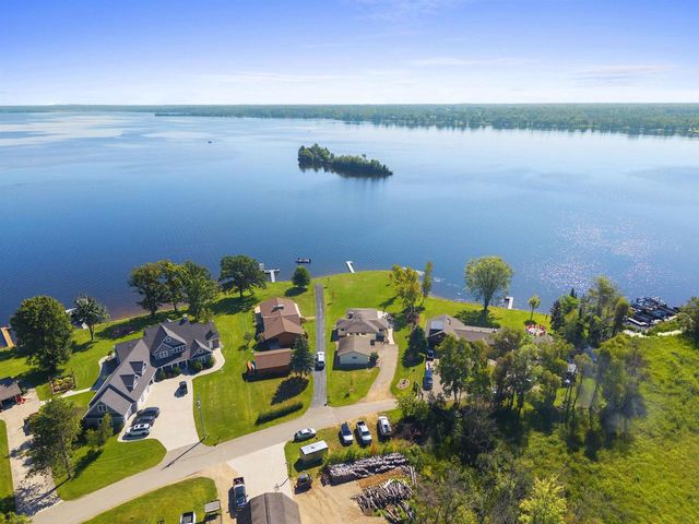 N8070 TIPPERARY LANE, Crivitz, WI 54114