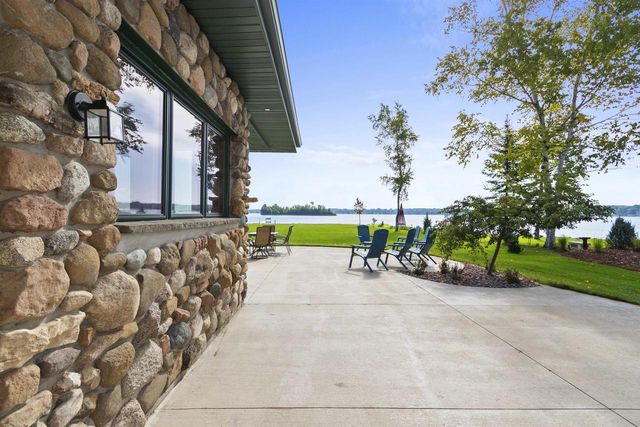 N8070 TIPPERARY LANE, Crivitz, WI 54114