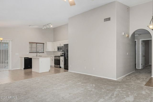 313 E SHERRI Drive, Gilbert, AZ 85296