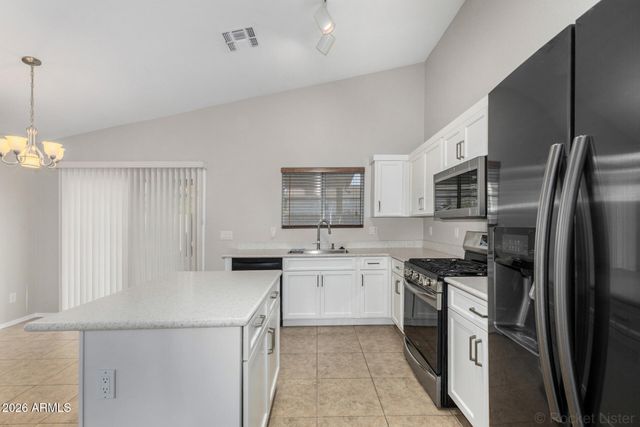 313 E SHERRI Drive, Gilbert, AZ 85296