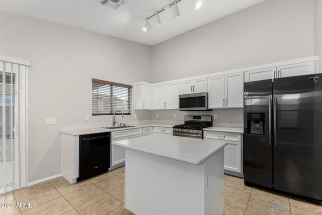 313 E SHERRI Drive, Gilbert, AZ 85296