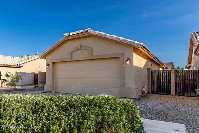 313 E SHERRI Drive, Gilbert, AZ 85296