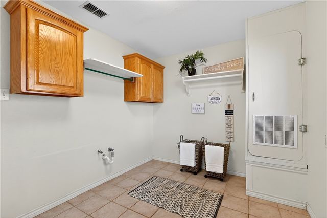 4701 Calallen Dr, Corpus Christi, TX 78410