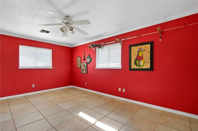 4701 Calallen Dr, Corpus Christi, TX 78410