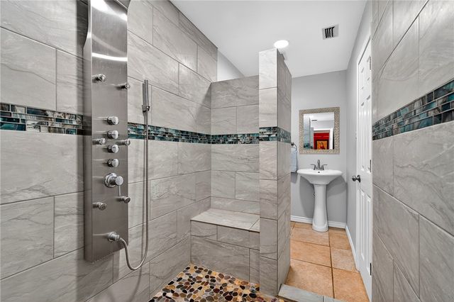 4701 Calallen Dr, Corpus Christi, TX 78410