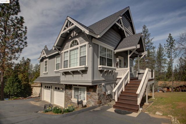 19710 Butler Way, Groveland, CA 95321