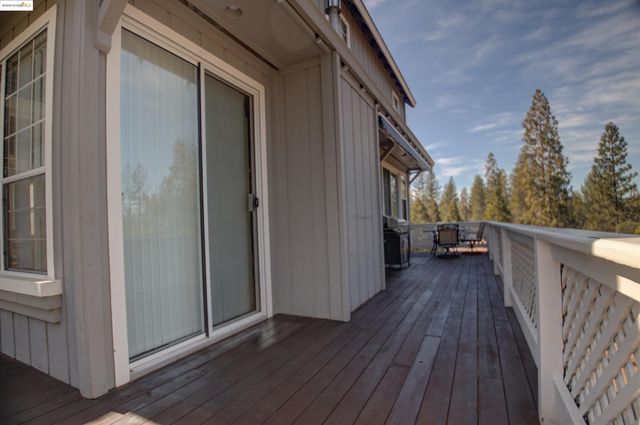 19710 Butler Way, Groveland, CA 95321