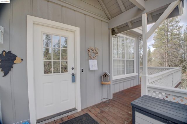 19710 Butler Way, Groveland, CA 95321