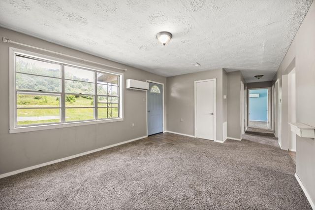 3947 Greenmount Bond Rd. Road, London, KY 40741