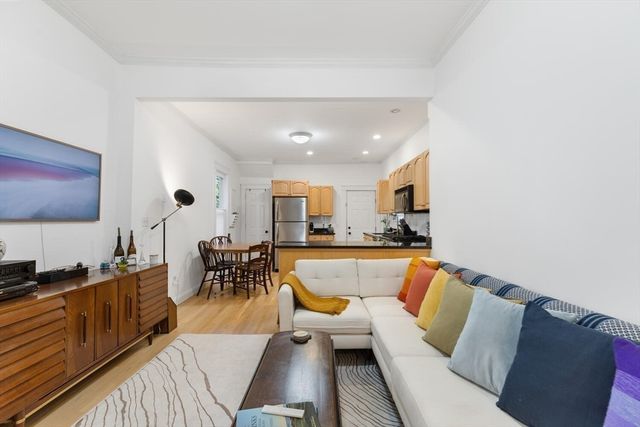 84-86 Mt Vernon St 84-1, Somerville, MA 02145