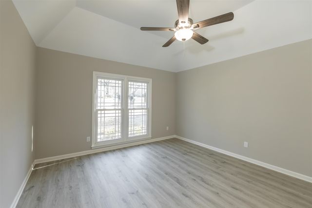 5845 THUNDERBIRD DR, Arlington, TN 38002