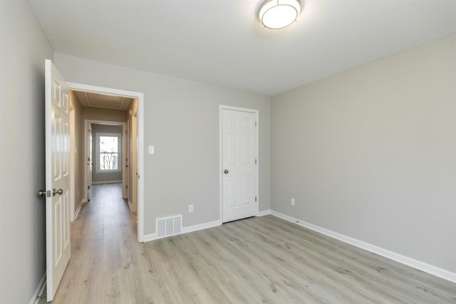 5845 THUNDERBIRD DR, Arlington, TN 38002