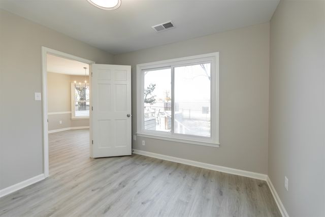 5845 THUNDERBIRD DR, Arlington, TN 38002